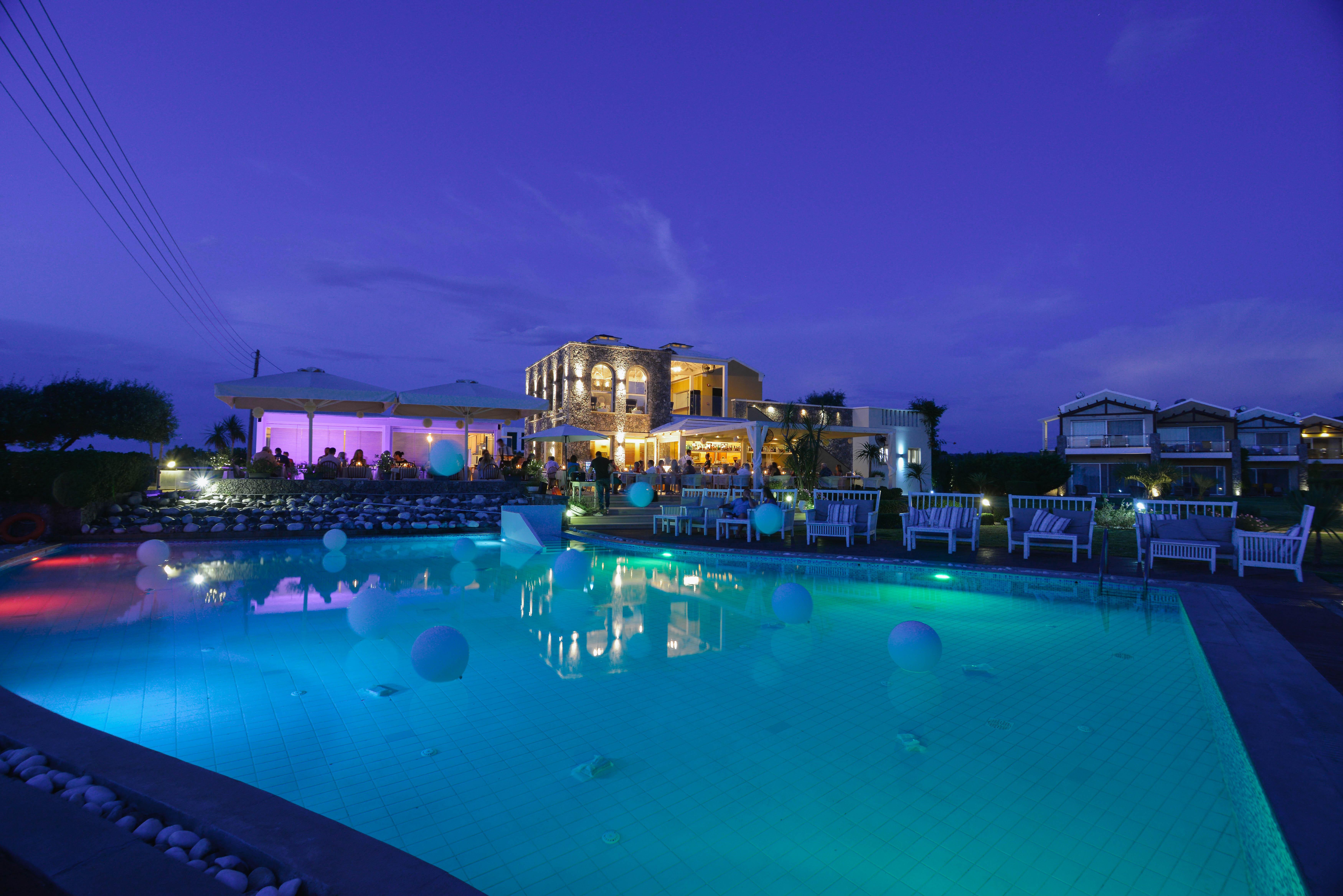 Restia Suites Exclusive Resort (Adults Only) อาคาราวี ภายนอก รูปภาพ